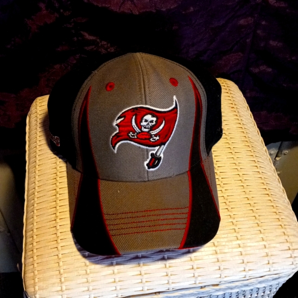 H-15 Buccaneers Ball cap